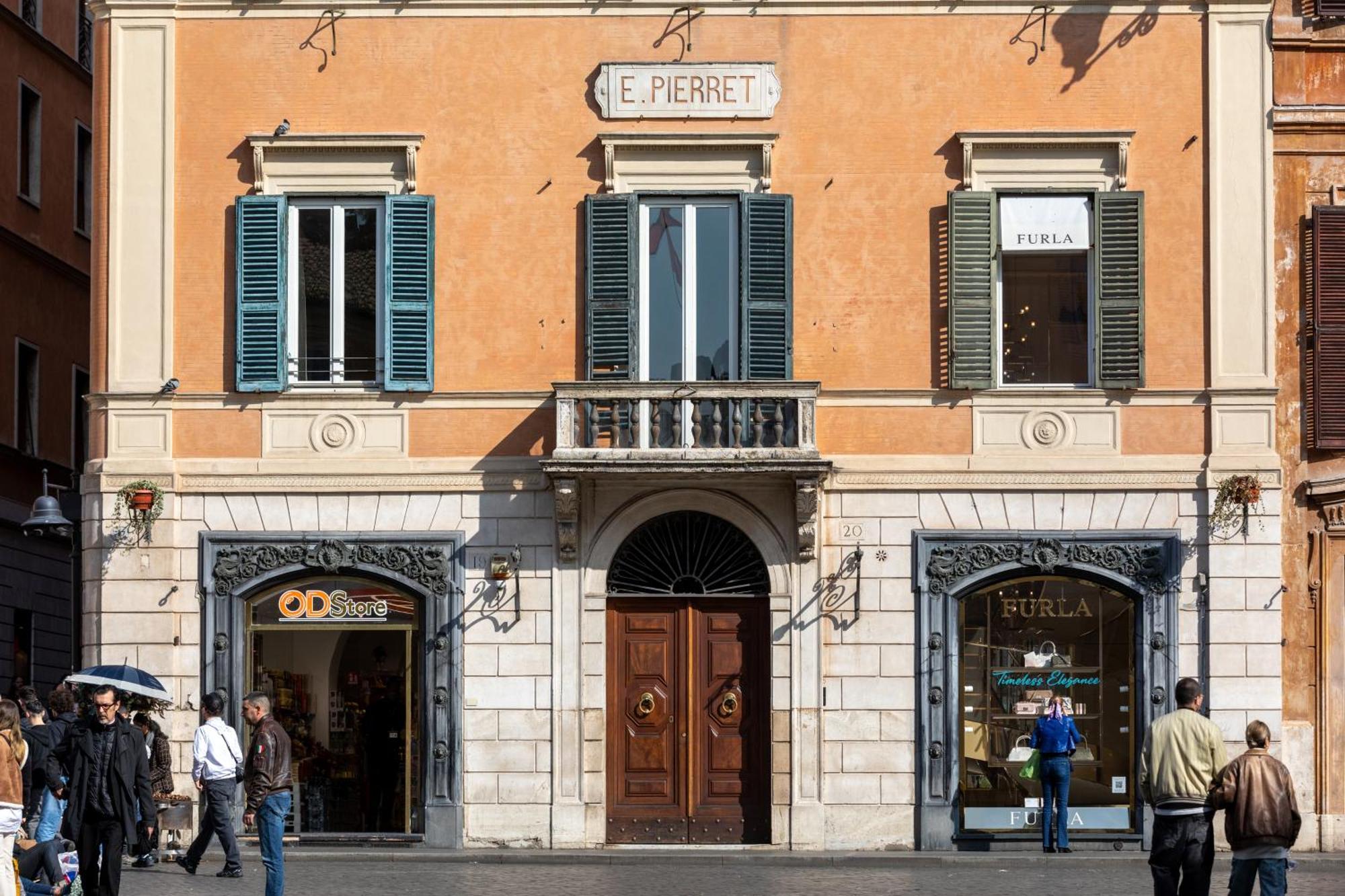 Residenza Pierret Hotel Rome Bagian luar foto