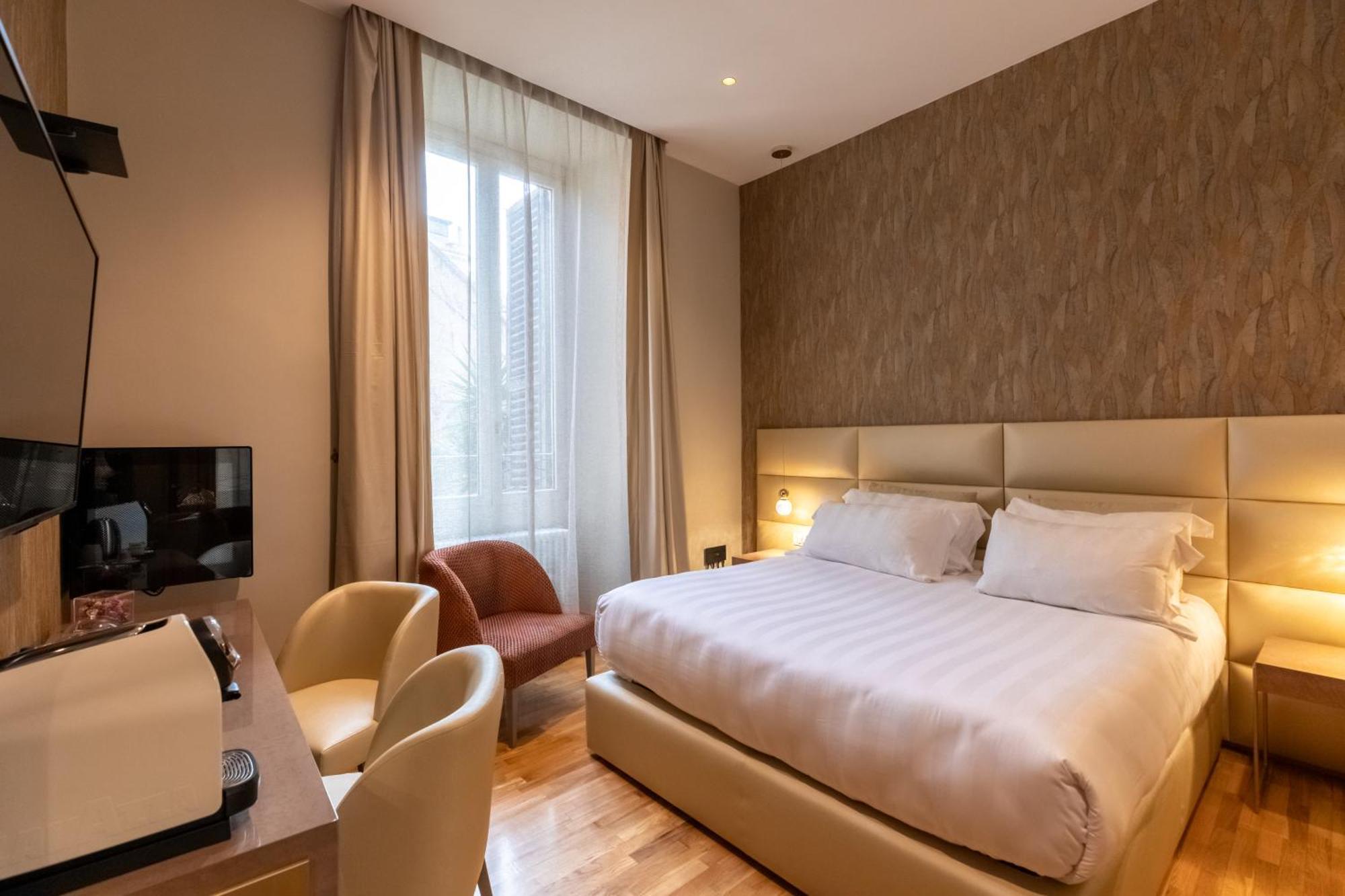 Residenza Pierret Hotel Rome Bagian luar foto