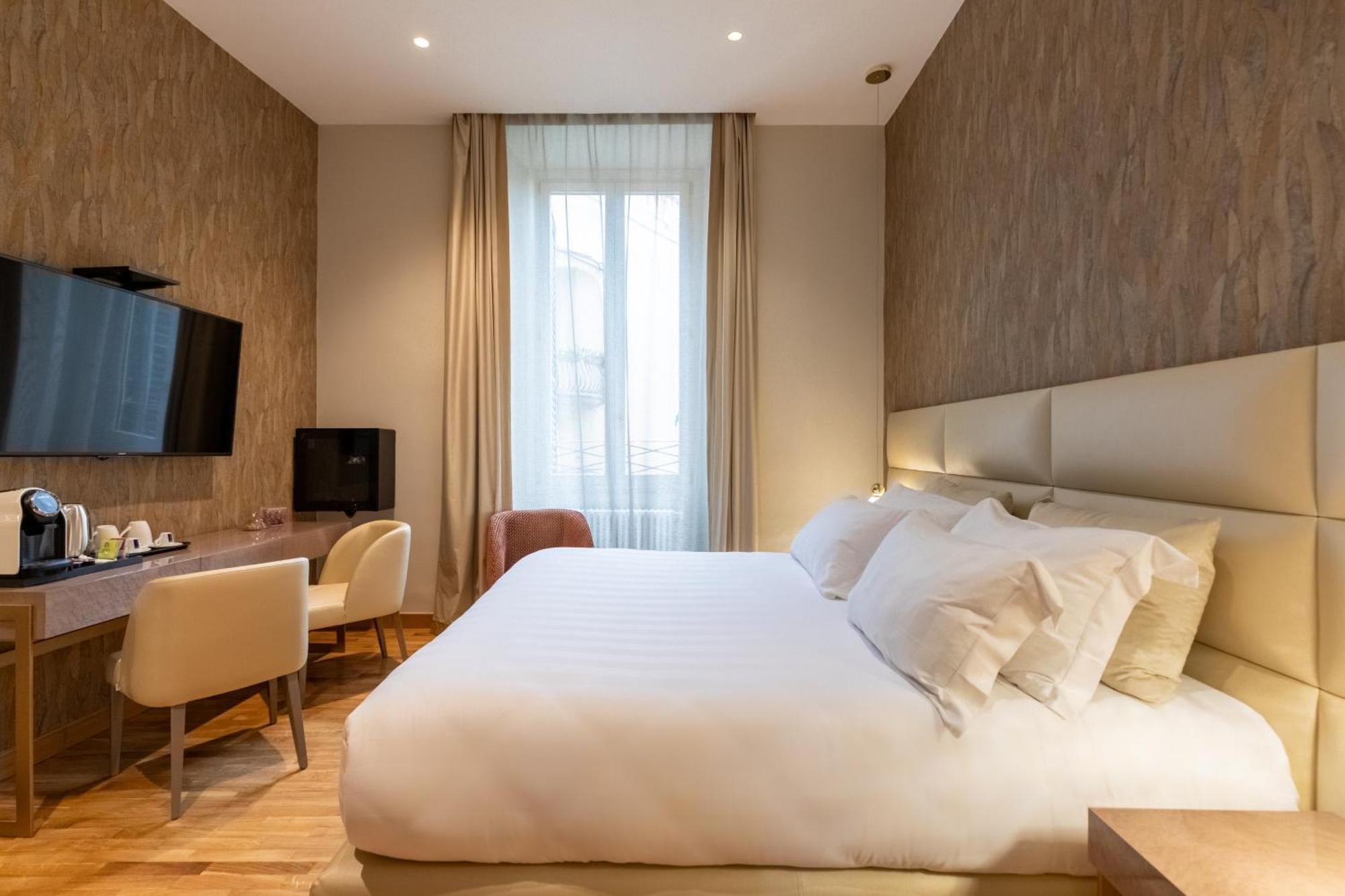 Residenza Pierret Hotel Rome Bagian luar foto
